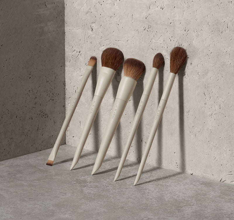 Morphe X Ariel A24 Signature Foundation Brush - Image 5 out of 6